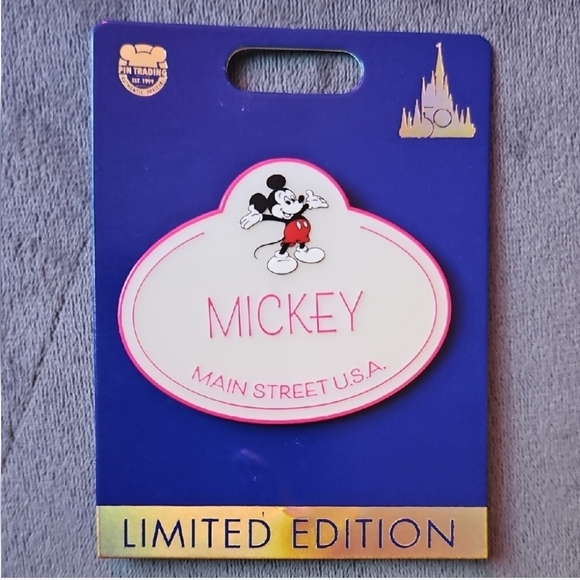 "DISNEY PINS" Your favorites & Grails are here !! Join my live !! - Picture 2 of 16